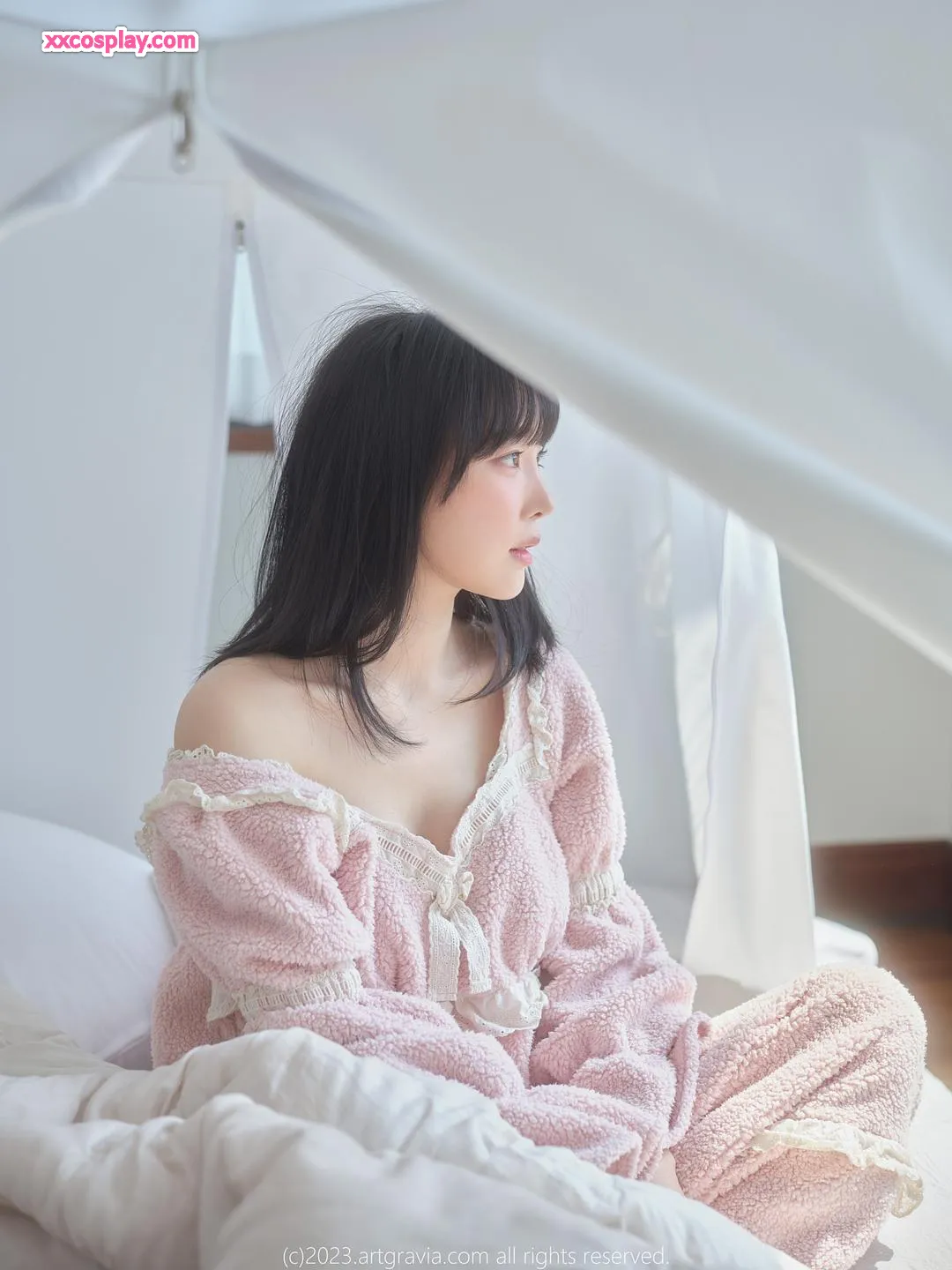Kang Inkyung – Fluffy Pink Pajamas